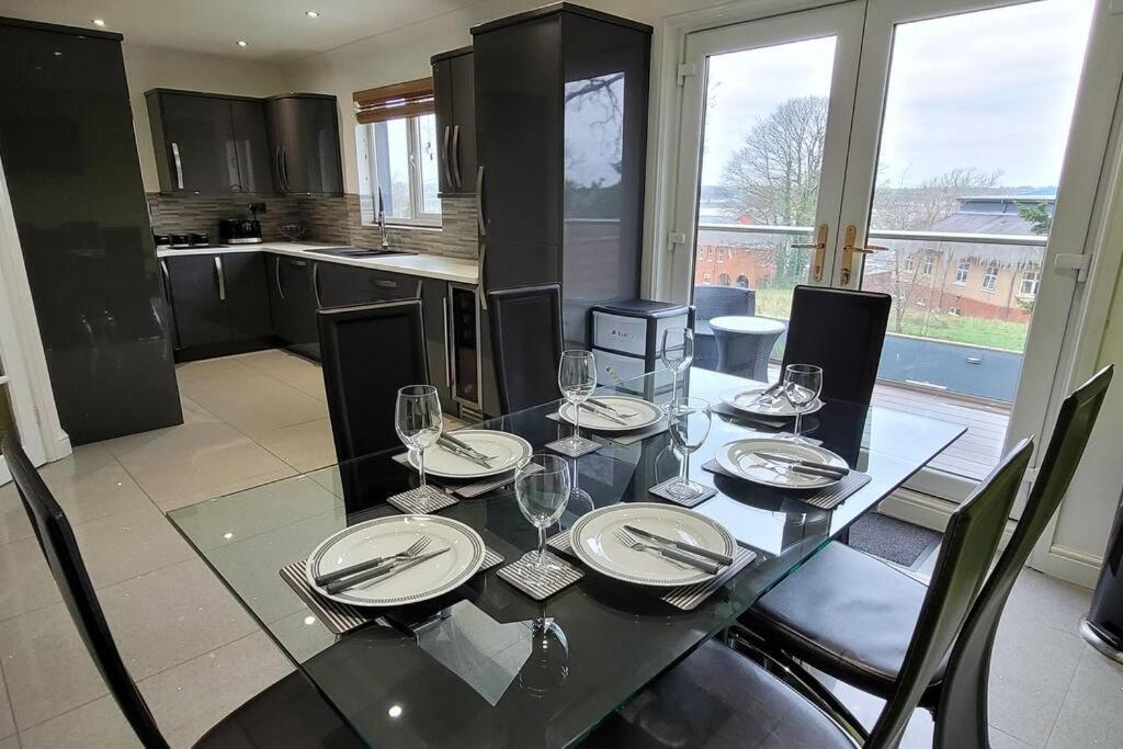 Tides Reach - 3 Bedroom Holiday Home - Llanreath - Pembroke Dock Kültér fotó